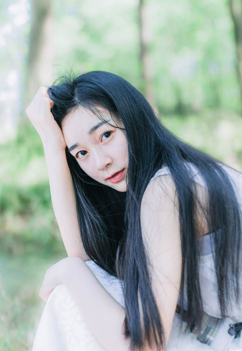 事已至此，成都被破，几乎已经是板上钉钉的事情，投降，还能保住刘璋的性命，若死撑着不降的话，那恐怕连刘璋的命都保不住了。